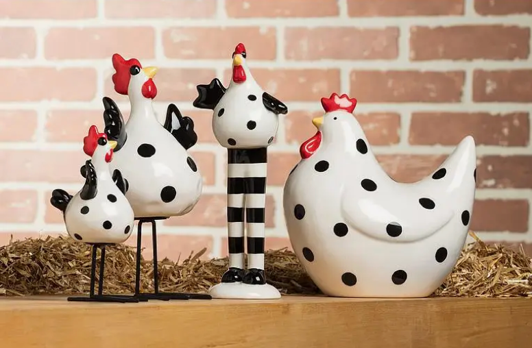 Large Dotted Sitting Chicken-7"H