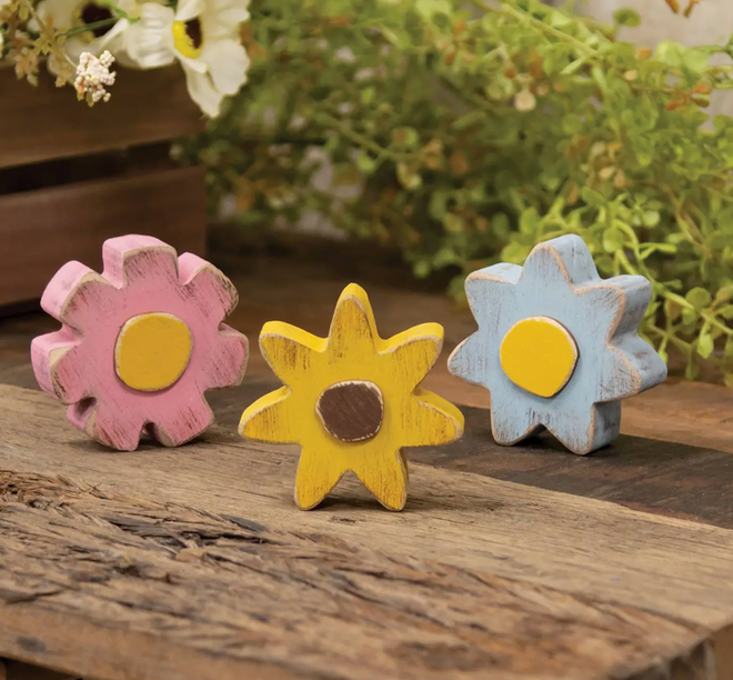 Distressed Chunky Wooden Spring Flower Sitters (3-pc Set)
