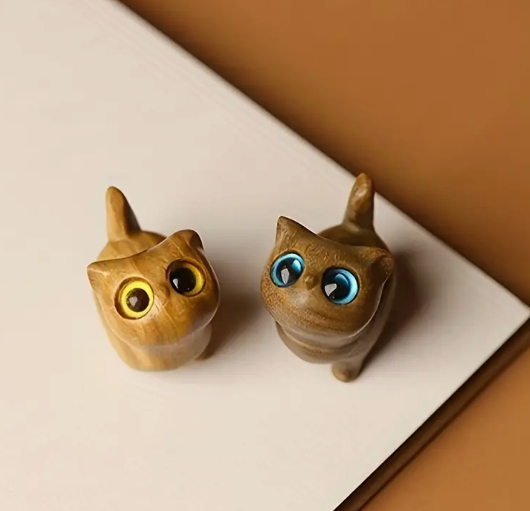 Hand Crafted Wooden Big Eye Cat