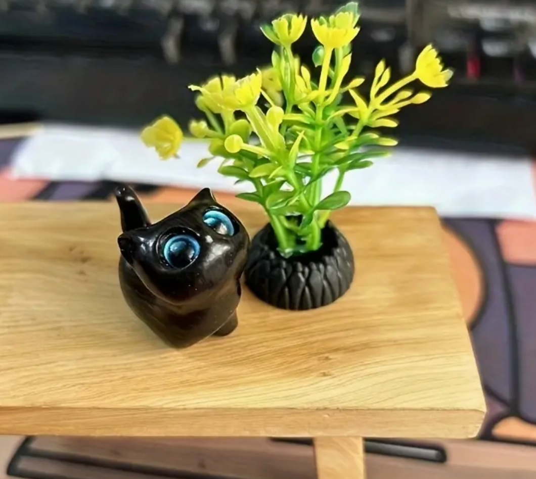 Hand Crafted Wooden Big Eye Cat