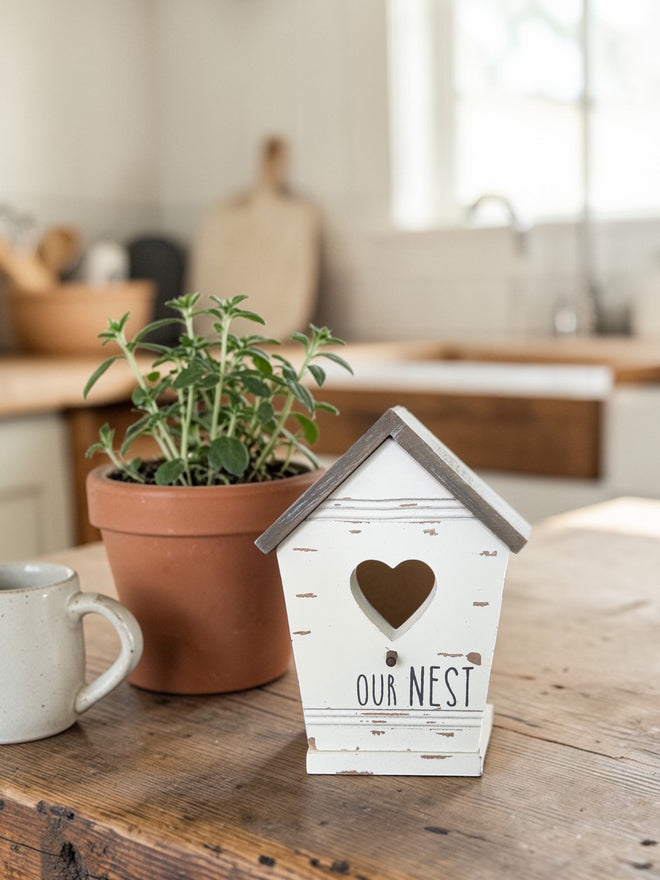 Our Nest Birdhouse Sitter